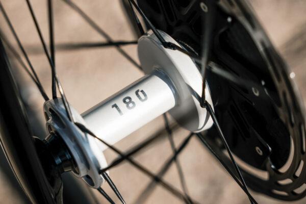 LAUFRADSATZ DT Swiss ARC 1100 55 WTS White Edition Produktbild 1