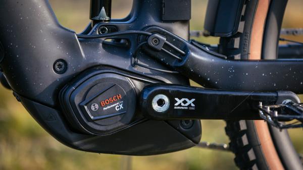Trek Rail+ 5 EU S Lithium Grey Produktbild 1