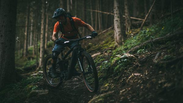 Trek Rail+ 5 EU S Lithium Grey Produktbild 4
