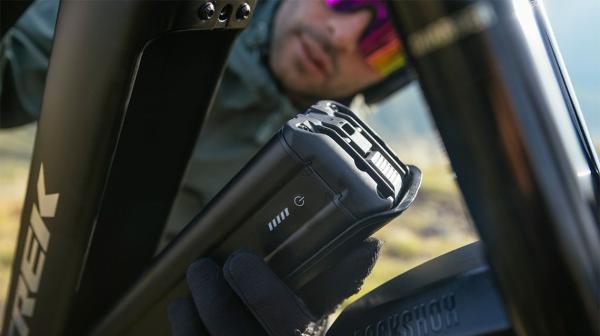 Trek Powerfly FS+ 4 EU S 27.5 Mercury/Dark Web Produktbild 1