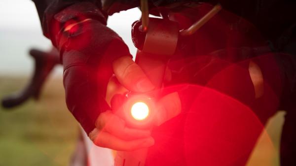 Bontrager Beleuchtung BNT Flare RT USB-wiederaufladbare R&uuml;ck Produktbild 10