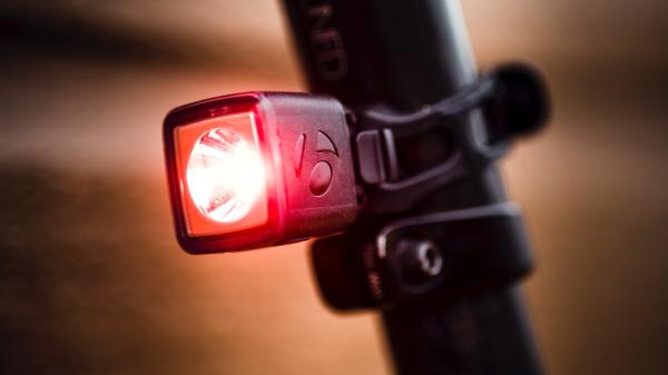 Bontrager Beleuchtung BNT Flare RT USB-wiederaufladbare R&uuml;ck Produktbild 7